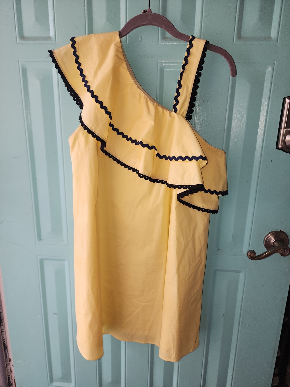 Love Riche Yellow One-Shoulder Ruffle Dress with Black and Navy Trim
